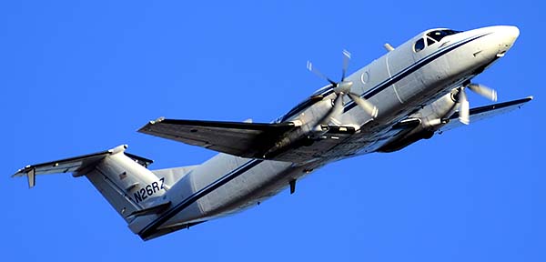 Valencia Aircraft Leasing Beech 1900C N28RZ, Phoenix Sky Harbor, December 24, 2014
